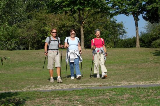 Elena, Maryvonne, Caro