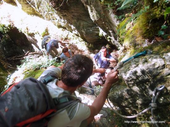 Petite via ferrata dans le Canyon des Gueulards